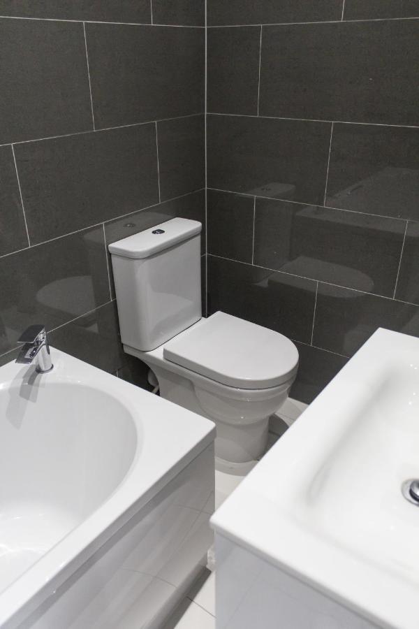 Aparthotel Mansion House With Spacious Close To Excel And Canarywharf Londres