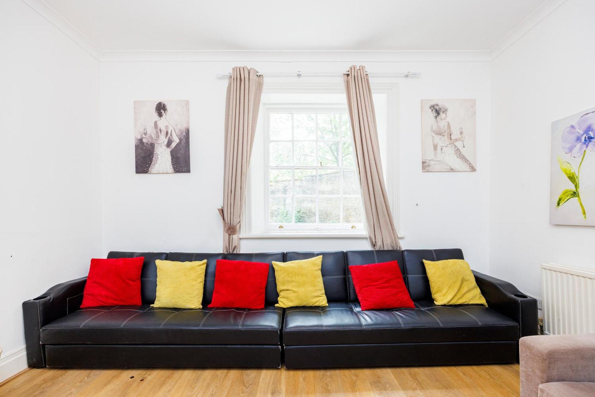 Mansion House With Spacious Close To Excel And Canarywharf Aparthotel Londres