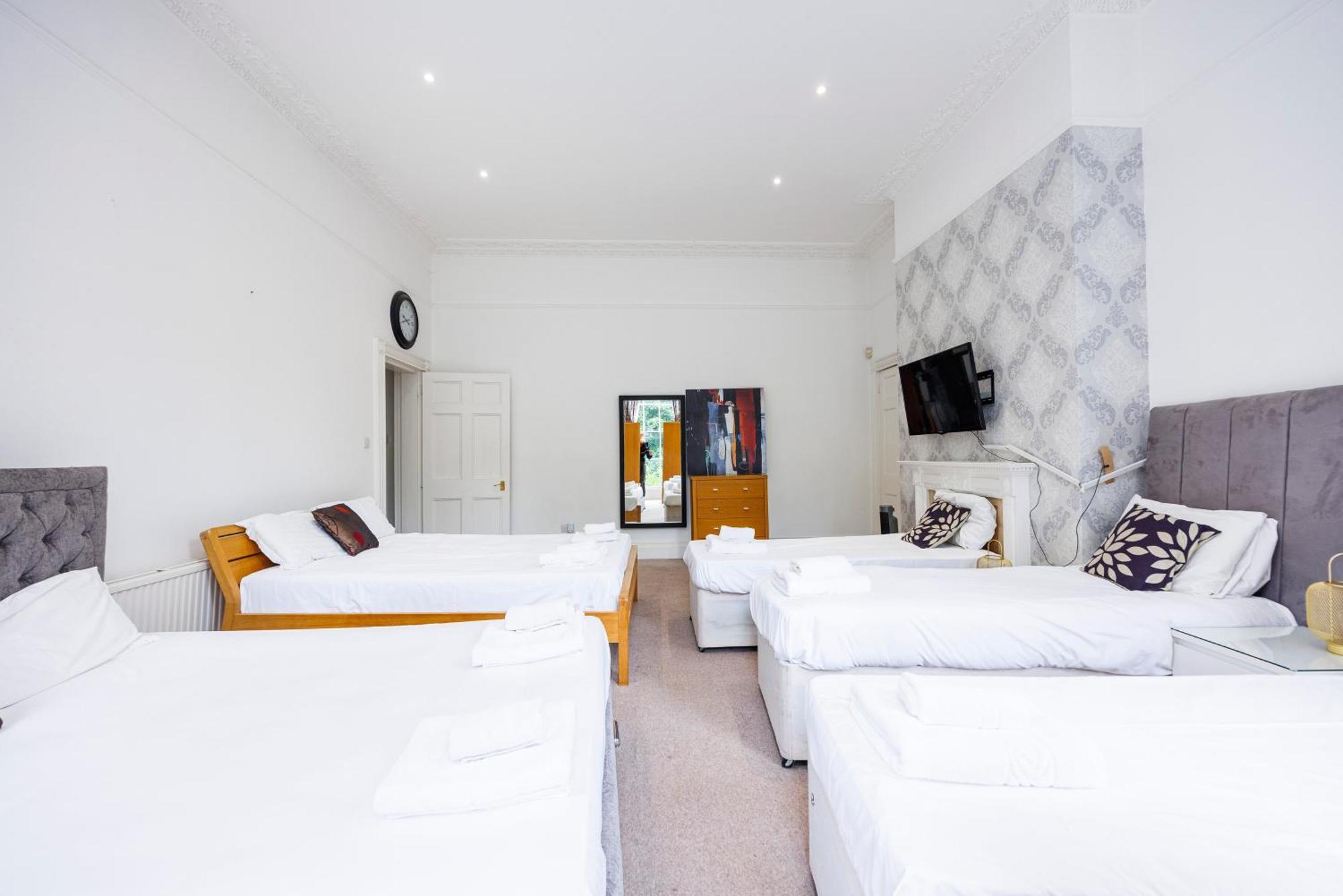 Aparthotel Mansion House With Spacious Close To Excel And Canarywharf Londres